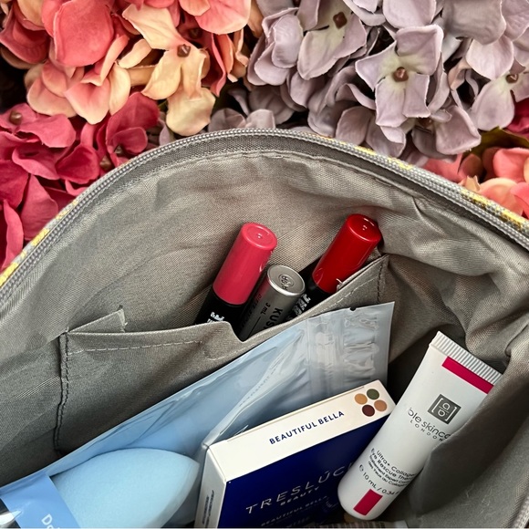 Grayish Blue & Metallic Gold Pineapple Makeup Cosmetic Wristlet Clutch Bag - Picture 9 of 11